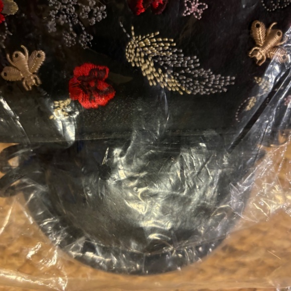 Call It Spring Cross Body - Picture 5 of 7